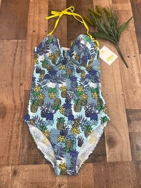 NWT Cleo Pineapple Print One Piece Swimsuit